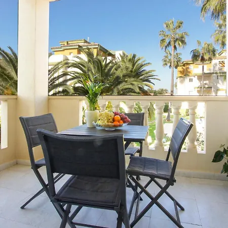 Apartment Luxury, Beach, Pool And Garden