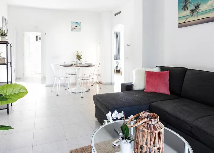 Luxury, Beach, Pool And Garden Διαμέρισμα *