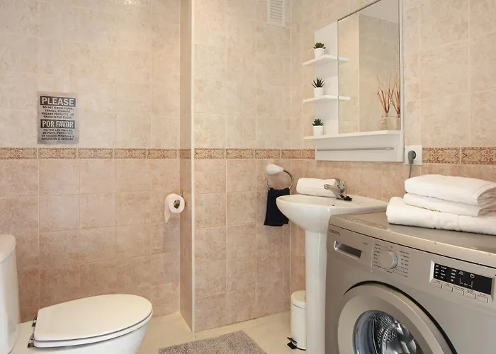 Apartman Luxury, Beach, Pool And Garden *